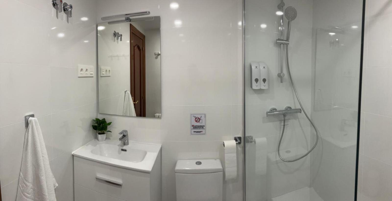 Duplex 122M2, 4 Dormitorios, 2 Banos Completos, Wifi 1Gb Мундака Екстер'єр фото