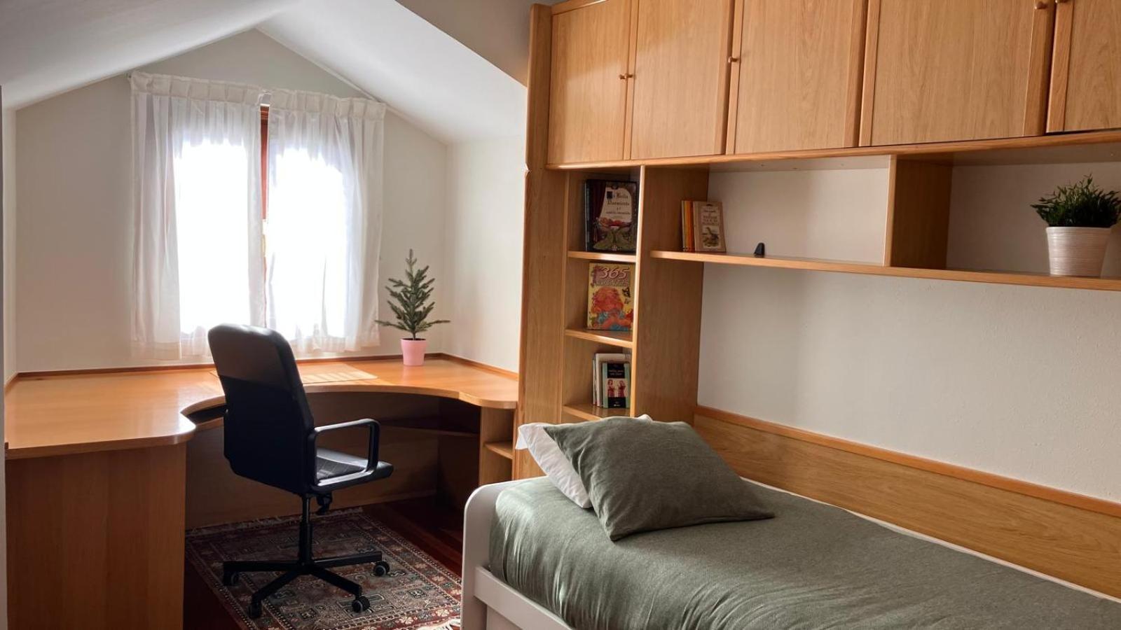 Duplex 122M2, 4 Dormitorios, 2 Banos Completos, Wifi 1Gb Мундака Екстер'єр фото
